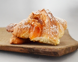 Cornetto alla Marmellata Chiara