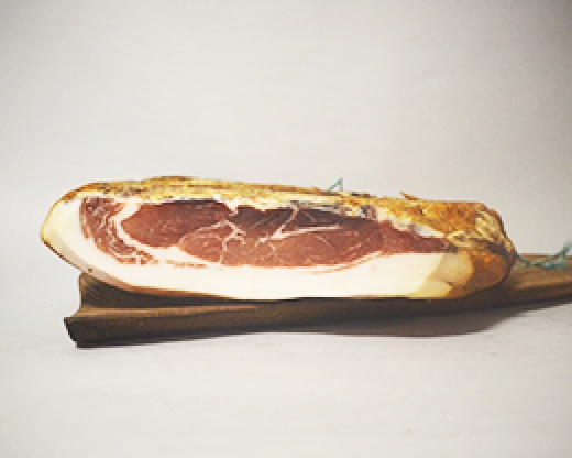 Speck della Val di Non